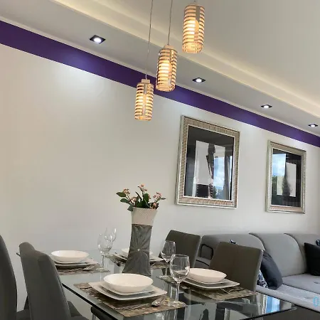 Violet Apartment Daire